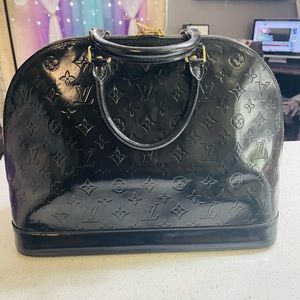 Authentic Louis Vuitton Alma GM Vernis